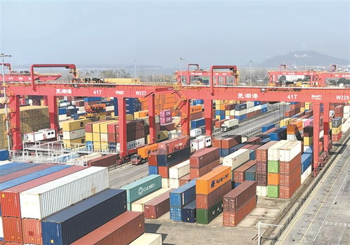 英科醫(yī)療假期不打烊，集裝箱出海搶單忙